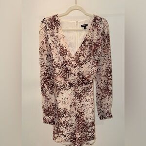 Express Floral Romper Medium Long Sleeve Wrap Front Tie Waist Cream Burgundy